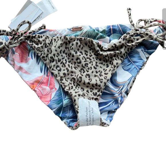 Raisins Reversible Bikini Bottoms- size M - Picture 4 of 5